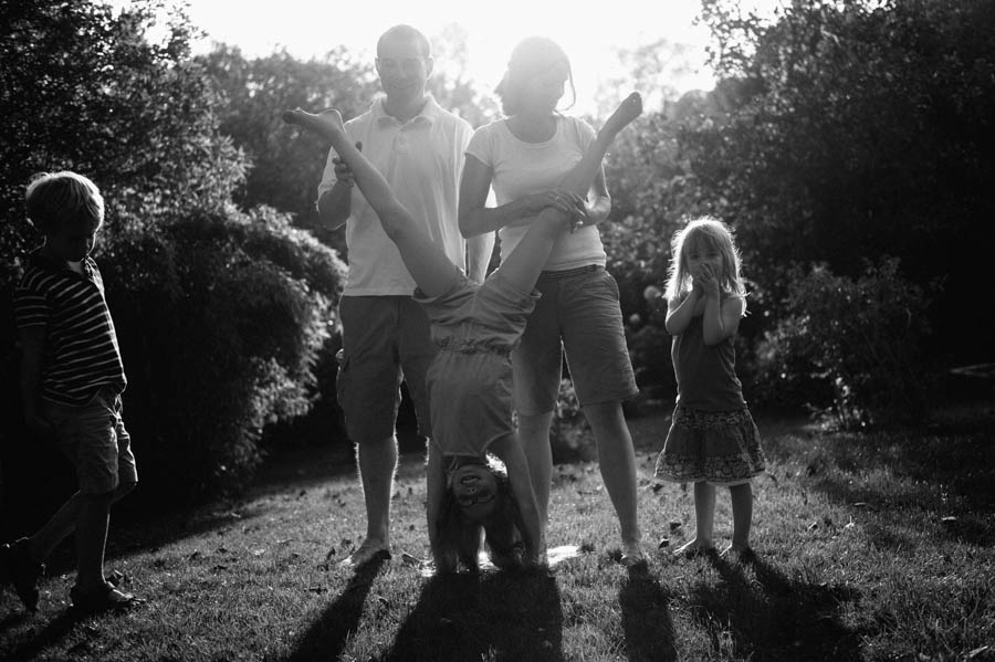 Familie, schwarz-weiß, natürlich, Fotograf, Kinder, Hamburg, kathrin-stahl